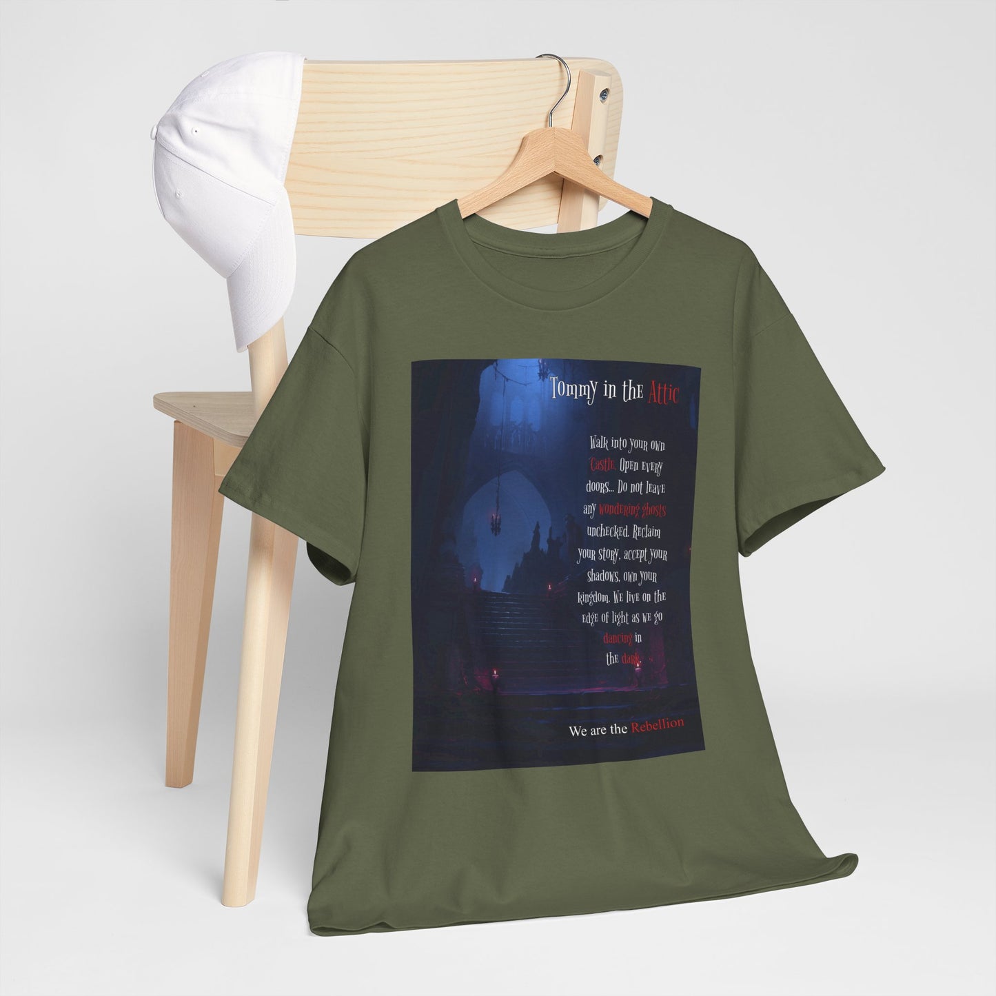 Inside Castle (Canada) Unisex Heavy Cotton Tee